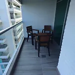 Apartamento con vista al mar.